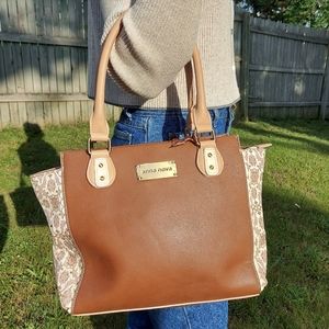 Anna Nova Tan Purse
